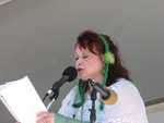 Maggie O'Neill singing the Irish National Anthem in Irish